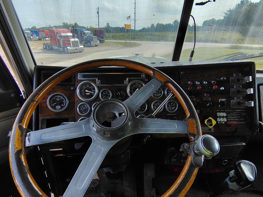 1997 PETERBILT 379 - Image 17